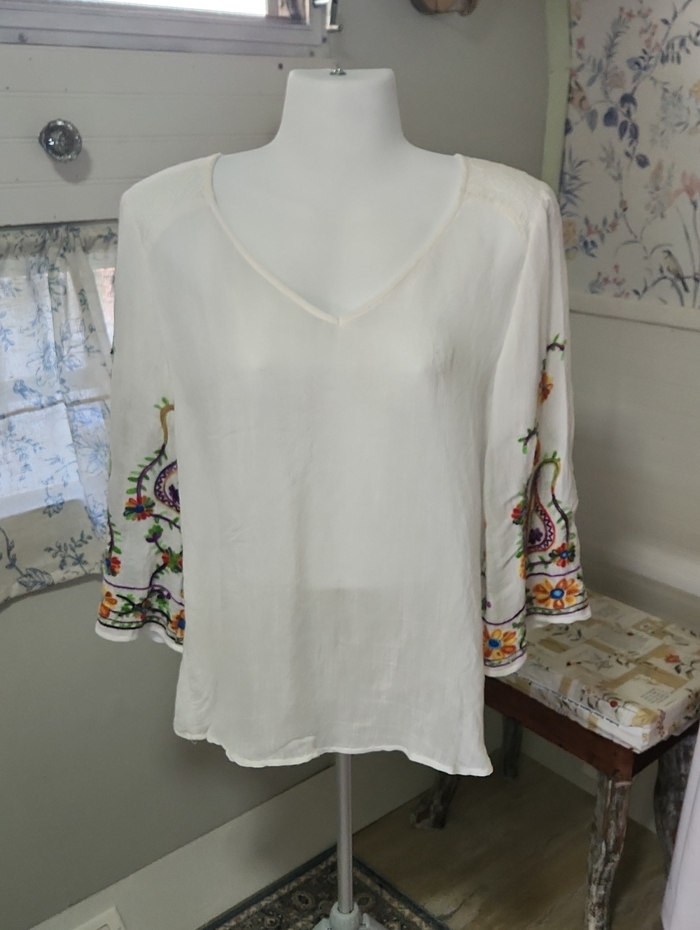 Floral Embroidered Sheer White V-Neck Women’s Top